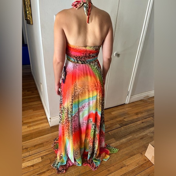 Custom made European Dresses - Picture 4 of 4